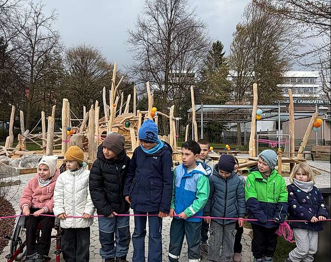 Kinder am spielplatz. (Foto: Stadt Friedrichshafen)