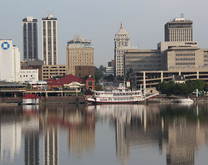 Skyline von Peoria mit Raddampfer